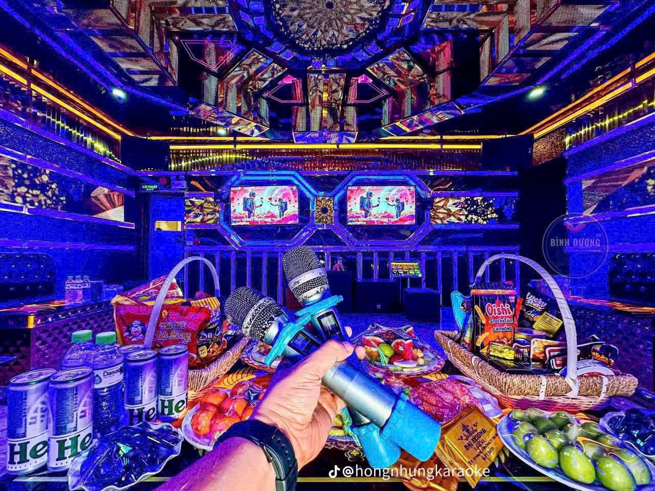 Karaoke Nguyễn Văn Lộc